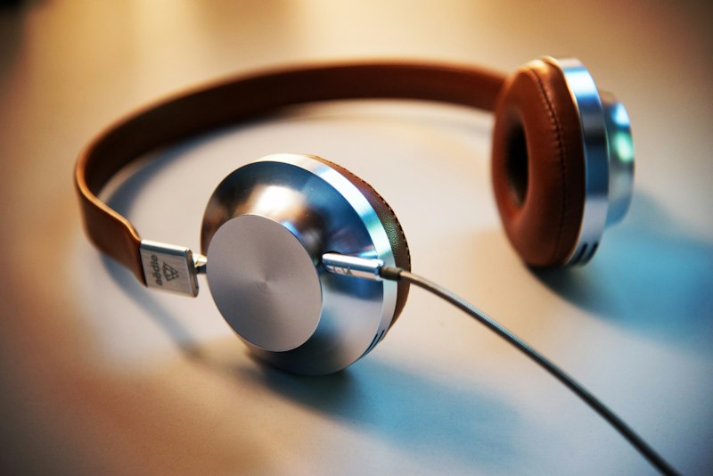 Studio Classic Wired